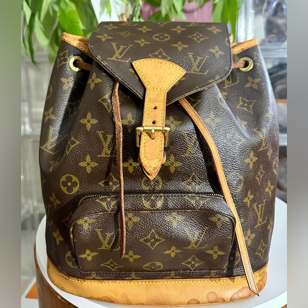 Louis Vuitton Montsouris vintage leather backpack Pm.